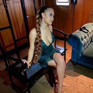 Meet your Posher, Eve